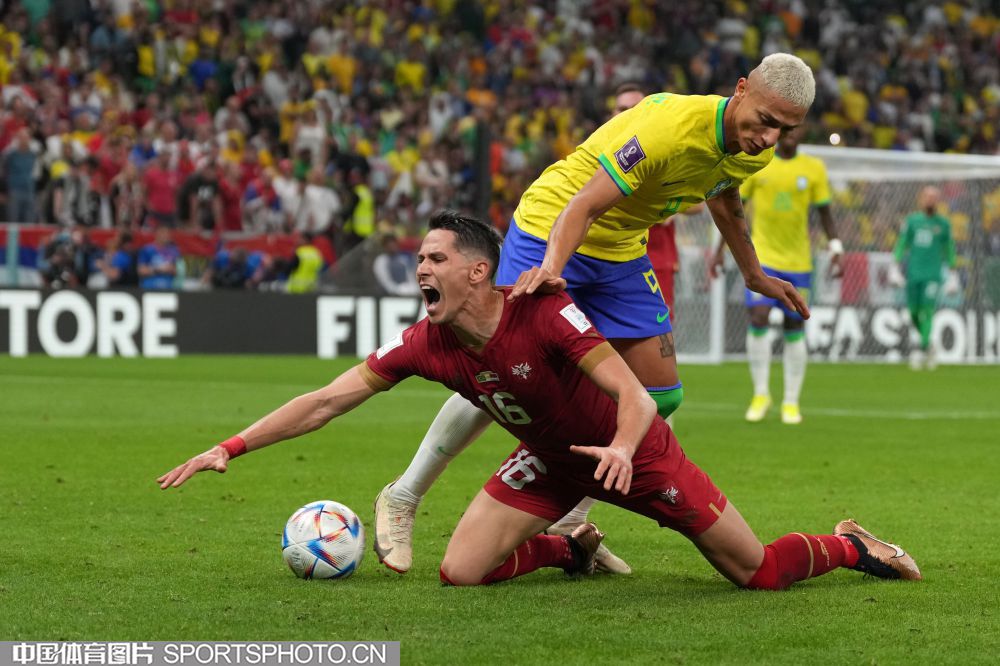 的局面拱手 的局面拱手